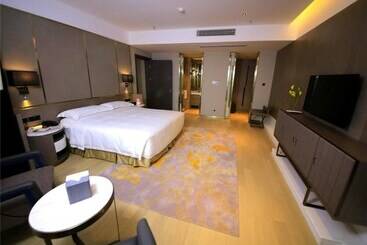 هتل Howard Johnson Life Geckor Zhu
