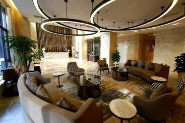 هتل Howard Johnson Life Geckor Zhu