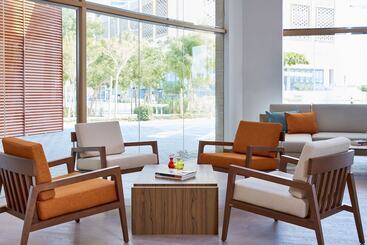هتل Staybridge Suites   Doha Lusail, An Ihg