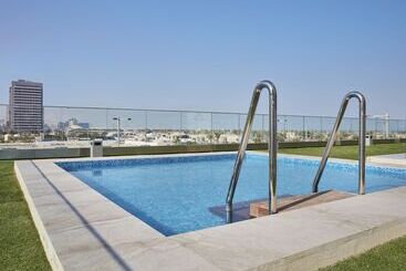 هتل Staybridge Suites   Doha Lusail, An Ihg