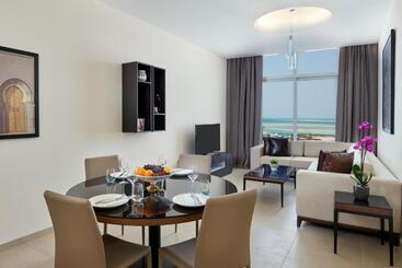 هتل Staybridge Suites   Doha Lusail, An Ihg