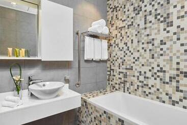 هتل Staybridge Suites   Doha Lusail, An Ihg