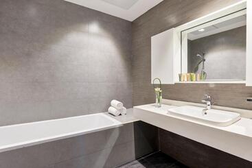 هتل Staybridge Suites   Doha Lusail, An Ihg
