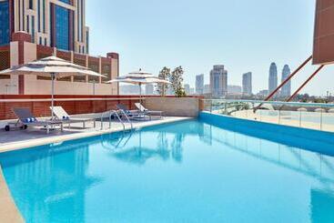 هتل Staybridge Suites   Doha Lusail, An Ihg