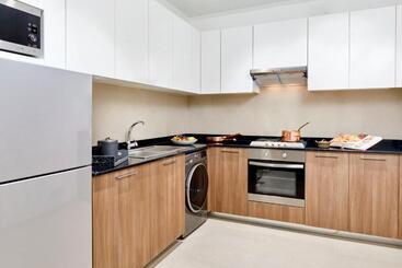 هتل Staybridge Suites   Doha Lusail, An Ihg
