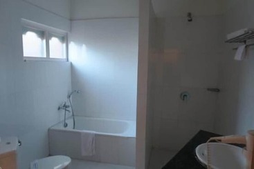 هتل Tenzinling Resort