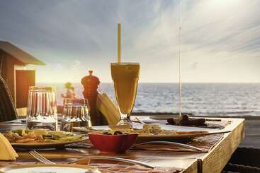 تختخواب و صبحانه Sierra Palms Resort