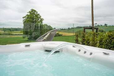Coach House Boutique B&b