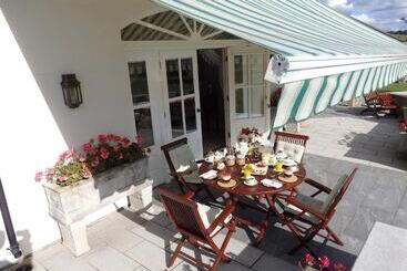 Coach House Boutique B&b
