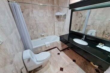 Grand Garden Hotel & Residence