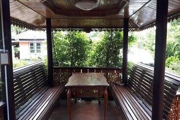 هتل Baan Suan Hinghoy