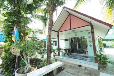 هتل Baan Suanjarean Resort