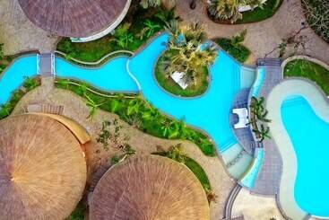 هتل Balafon Beach Resort