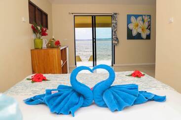 هتل Blue Bay Resort