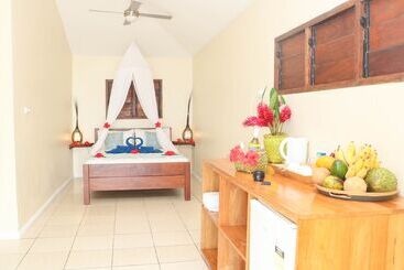 هتل Blue Bay Resort