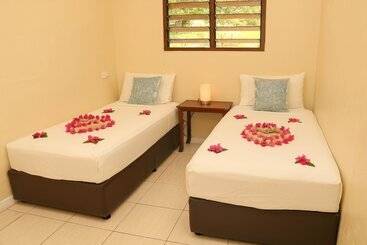 هتل Blue Bay Resort