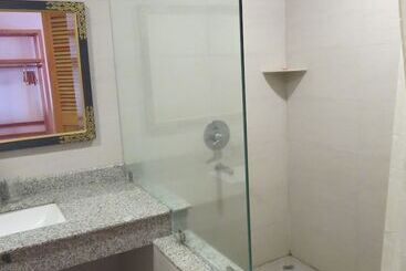 هتل Drubchu Resort