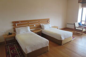 هتل Drubchu Resort