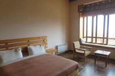 هتل Drubchu Resort