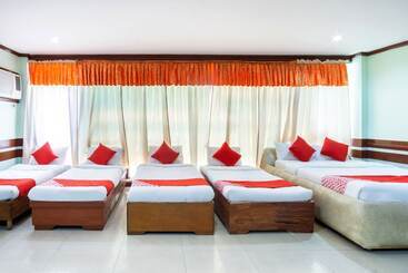 هتل Maanyag Pension House