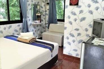 هتل Paifha Beach Resort