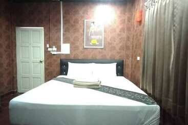 هتل Paifha Beach Resort