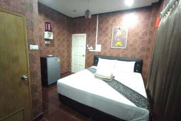هتل Paifha Beach Resort