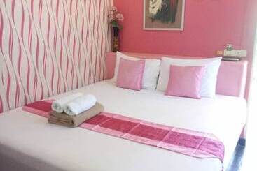 هتل Paifha Beach Resort