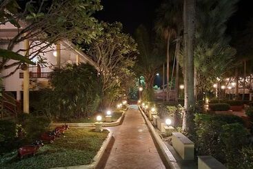 هتل Phu Pha Phung Resort