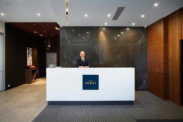 هتل The Sebel West Perth