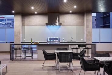 هتل The Sebel West Perth