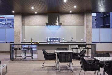 هتل The Sebel West Perth