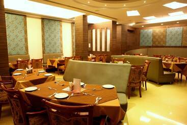 هتل Venky Residency