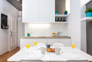 Loox Serviced Apartments Hatzova