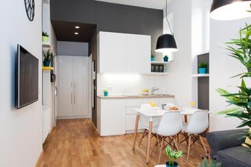 Loox Serviced Apartments Hatzova