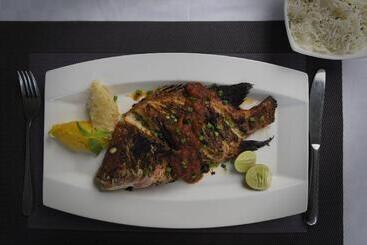 پانسیون Auberge D Anse Boileau & Restaurant Chez Plume