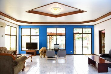 پانسیون Saipan Stay Lounge