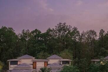 Saraca Resort & Spa Corbett