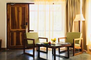 Saraca Resort & Spa Corbett