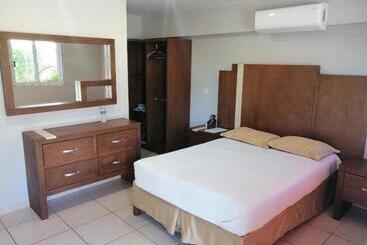 Hgen Room & Suites