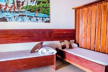 Veivaag Lodge