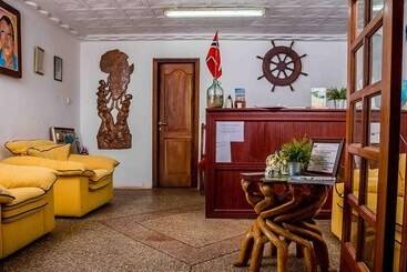 Veivaag Lodge