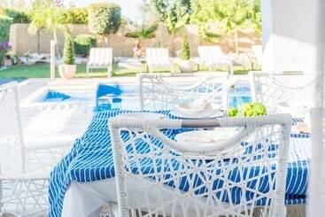 آپارتمانهای توریستها Villa Jaimi