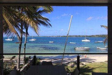 Blue Ocean Suites & Apartments