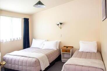 Goldmine Motel