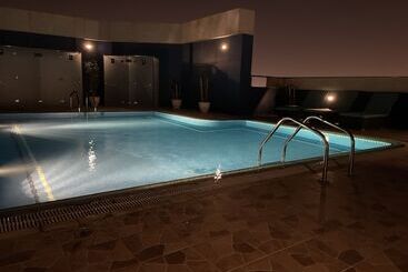 هتل Al Mansour Plaza