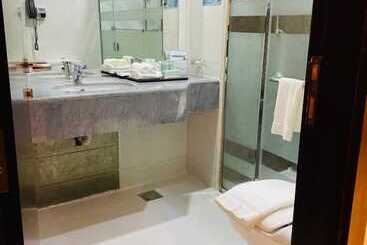 هتل Al Mansour Plaza