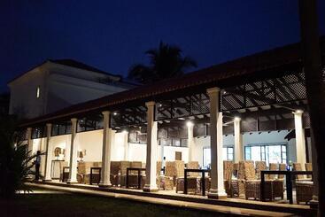 هتل Andores Resort And Spa   Calangute
