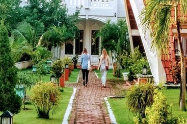 هتل Daosavanh Resort & Spa