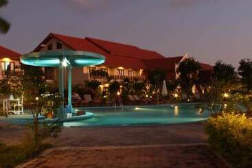 هتل Daosavanh Resort & Spa